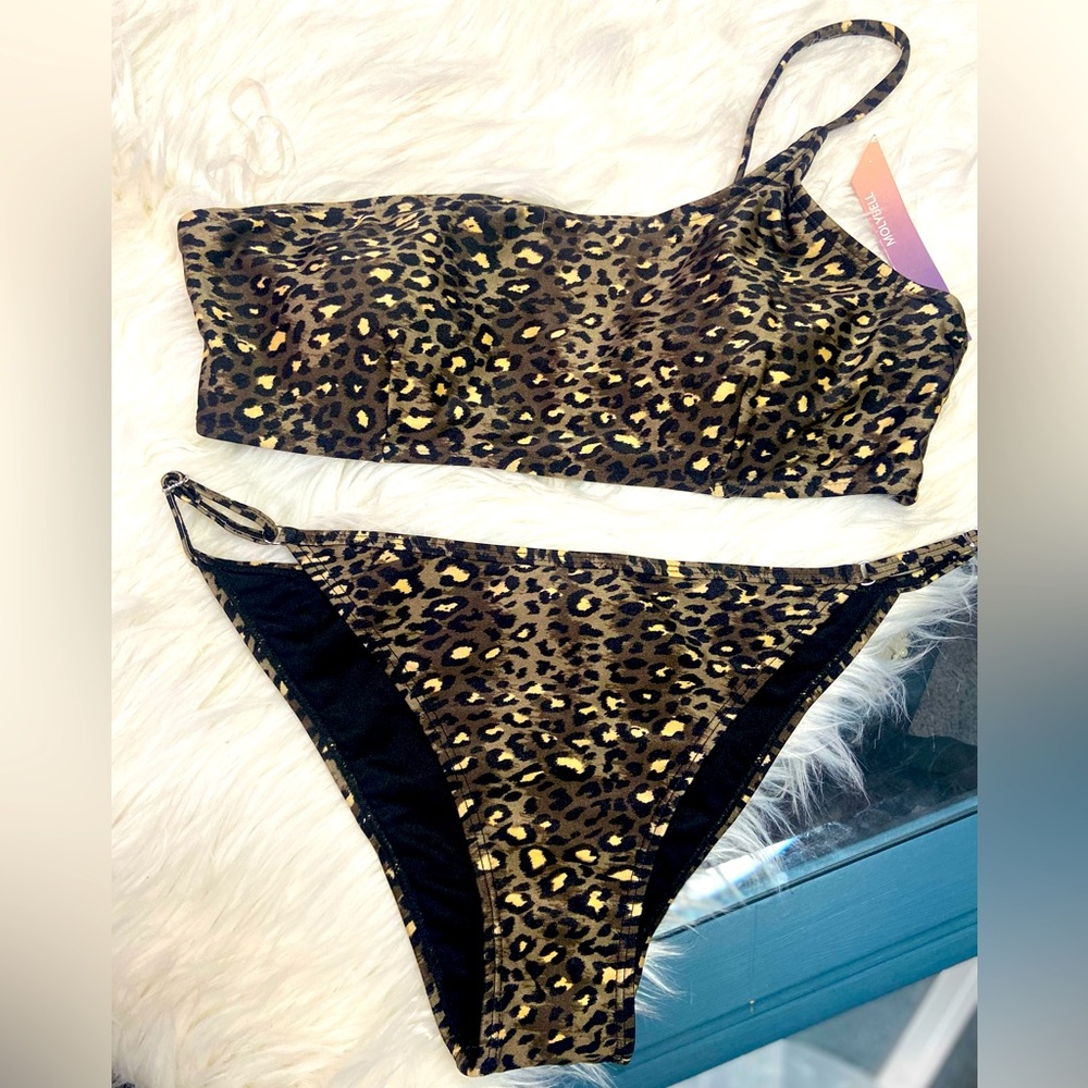 NWT animal print two piece size large